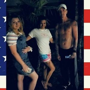 Meet your Posher, Charles